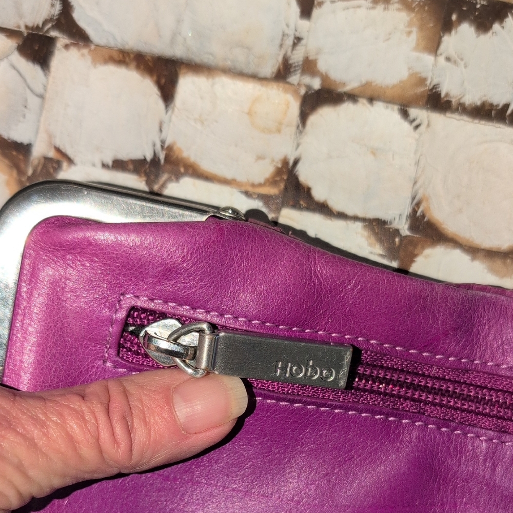 HOBO Magenta (Purple) Perforated Leather Kiss-Lock Clutch Or Wallet - Picture 2 of 14